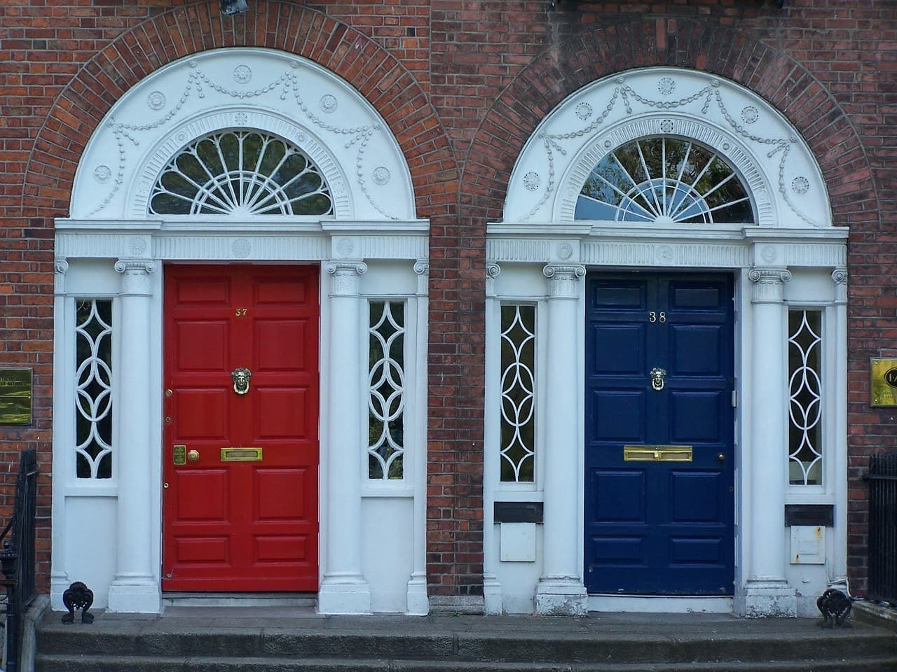 Steel, Fiberglass, or Wood Entry Doors: Midwest Guide 2026