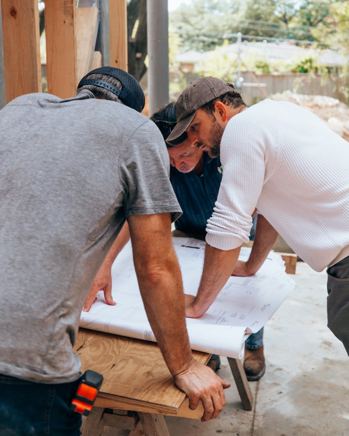 How to Find a Good Contractor in Dayton: Ohio Licensing, Fraud Cases, and Verified Pros
