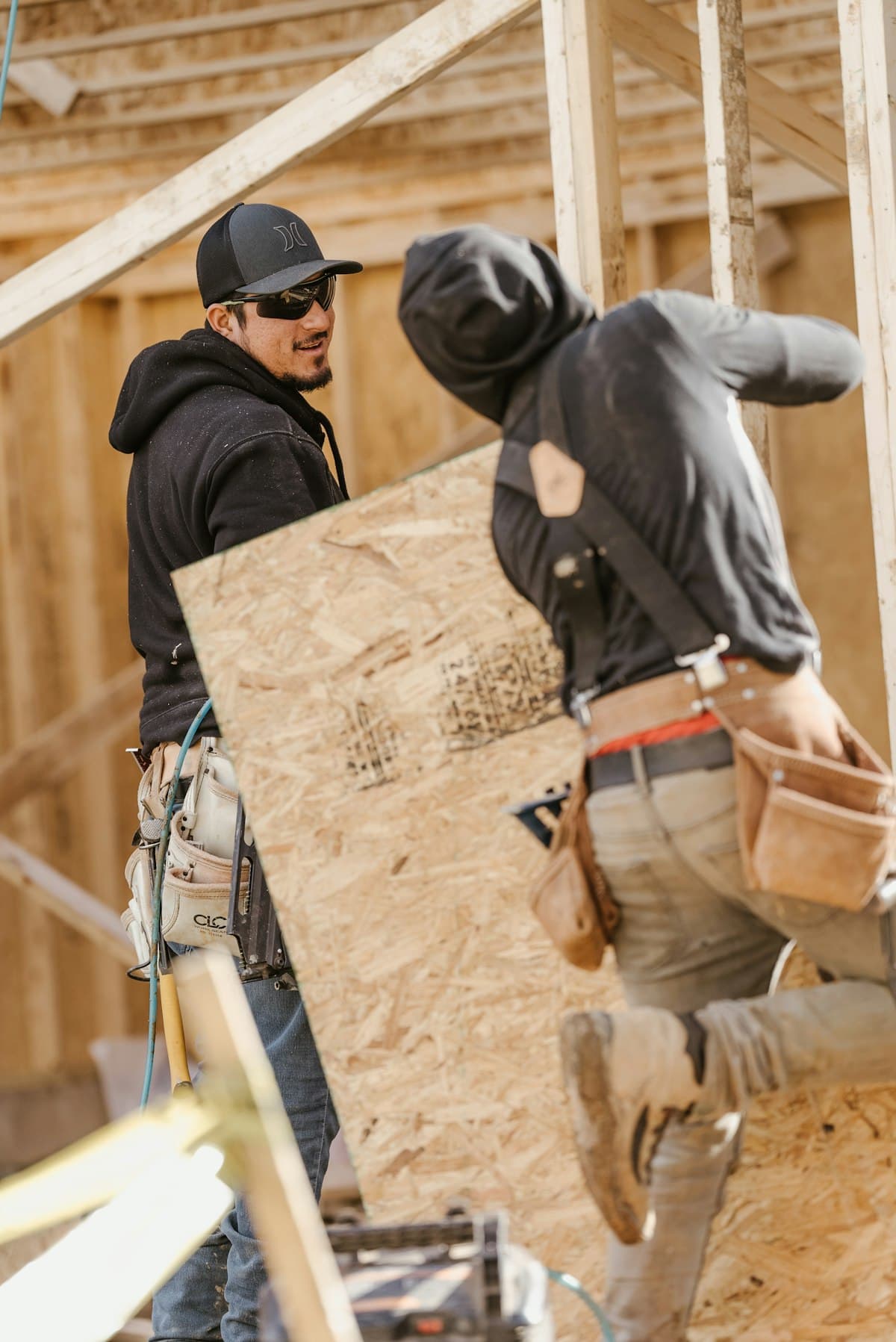 How to Find a Good Contractor in Grand Rapids: Michigan Licensing, Fraud Cases, and Verified Pros