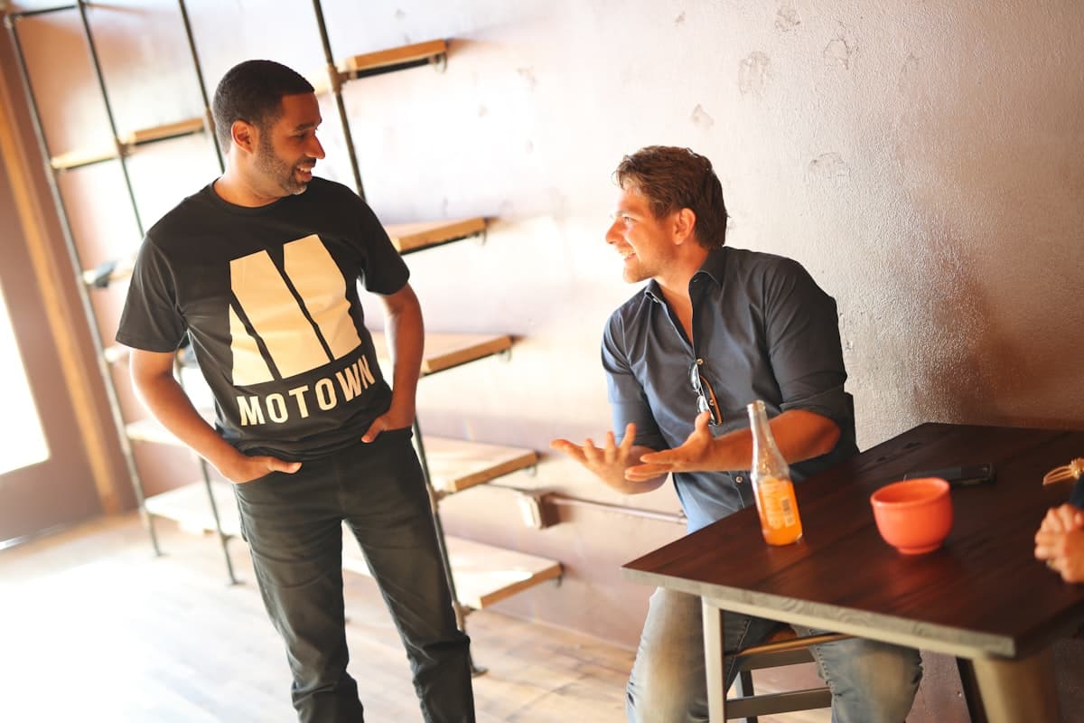 How to Find a Good Contractor in Kansas City: Missouri-Kansas Licensing, Fraud Cases, and Verified Pros