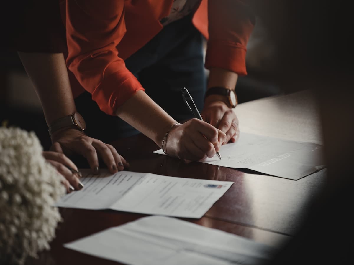 How to Read a Home Improvement Contract: 8 Red Flags Before You Sign